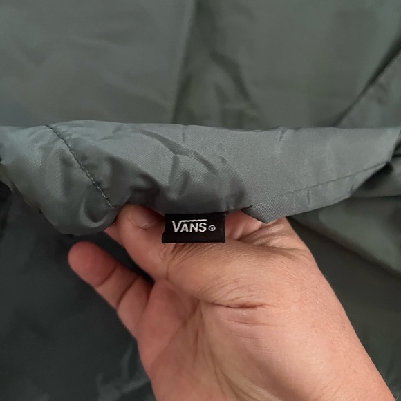 Vans Men's Olive Windbreaker Jacket - Picture 6 of 8